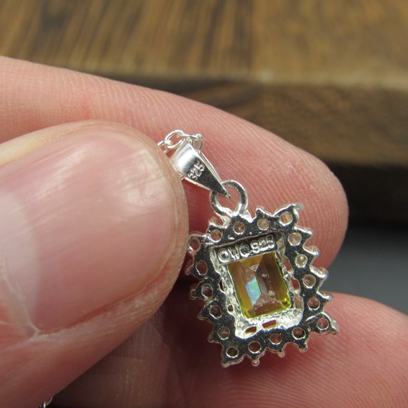 18" Sterling Silver Emerald Cut Green Cubic Zirconia Halo Necklace Vintage - Picture 4 of 7